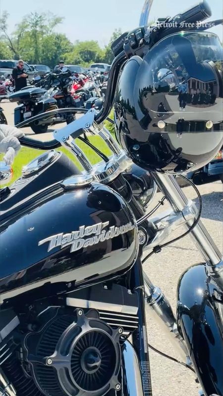 Hundreds gather to pay their respects to the family of Bobby Flowers, 54, who died July 7 in a motorcycle crash.