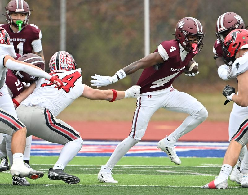 Harper Woods wide receiver Deandre Bidden is the highest-rated 2028 recruit in the state, with offers from LSU, Ohio State, Michigan and 27 others.