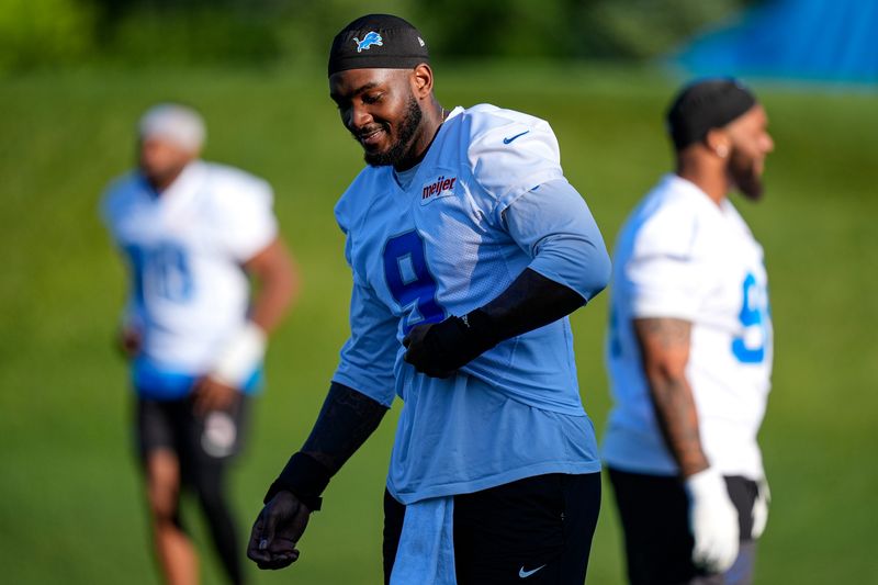 Detroit Lions defensive end Derrick Moore (9) practices during training camp at Meijer Performance Center in Allen Park on Wednesday, July 29, 2026.