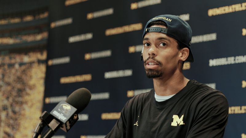 Michigan football wide receivers coach Micah Simon