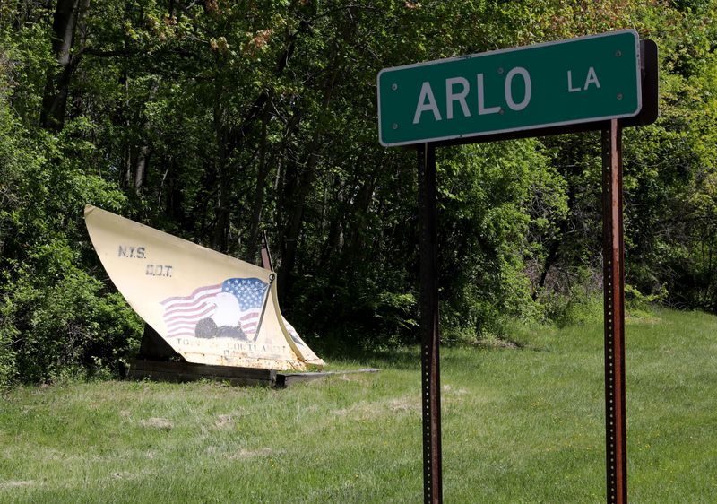 A snowplow blade marks the entrance to Arlo Lane in Cortlandt Manor, on the way to the Town of Cortlandt Highway Division Environmental Services site, as pictured May 12, 2021.