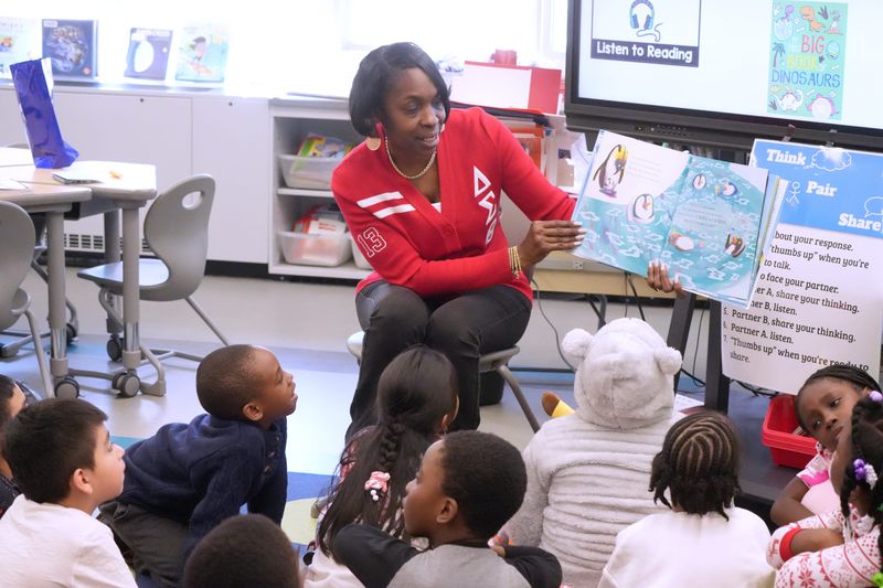 Sherry McGill reads to first-graders at Margetts Elementary School in Chestnut Ridge Feb. 14, 2025. She was one of several guests who visited the school as part of Rockland Read In.
