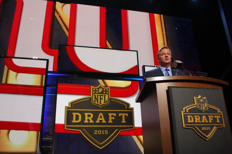 Apr 30, 2015; Chicago, IL, USA; NFL commissioner Roger Goodell announces the number ninth overall pick to the New York Giants in the first round of the 2015 NFL Draft at the Auditorium Theatre of Roosevelt University. Mandatory Credit: Dennis Wierzbicki-USA TODAY Sports
