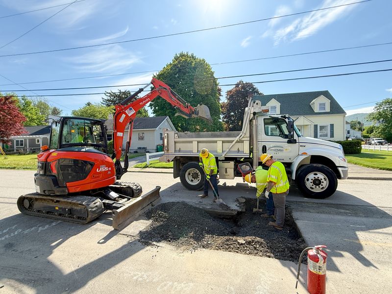Central Hudson Gas and Electric workers replace a gas in Beacon, NY, in May 2025.