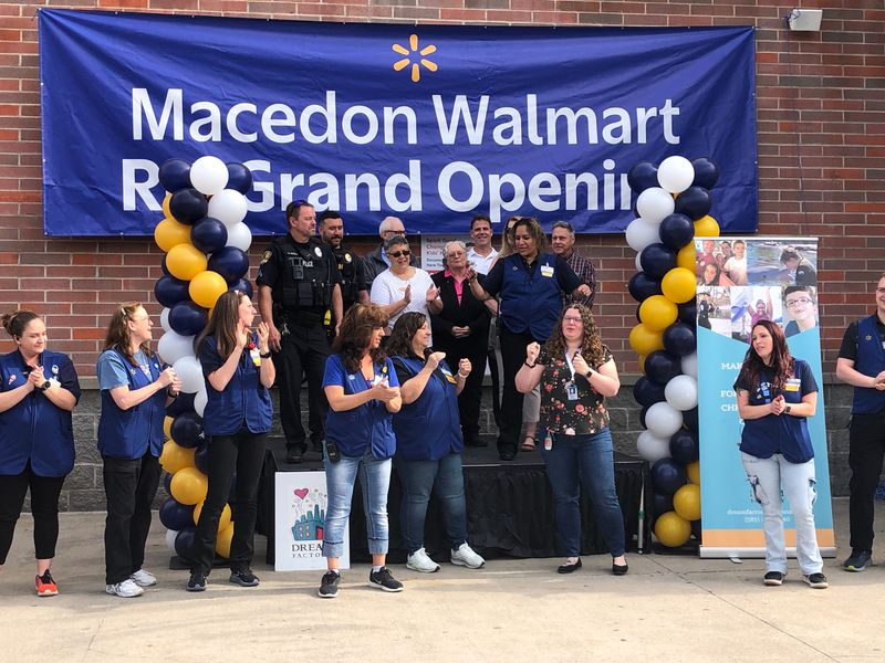 They're psyched for the new-look Walmart in Macedon.