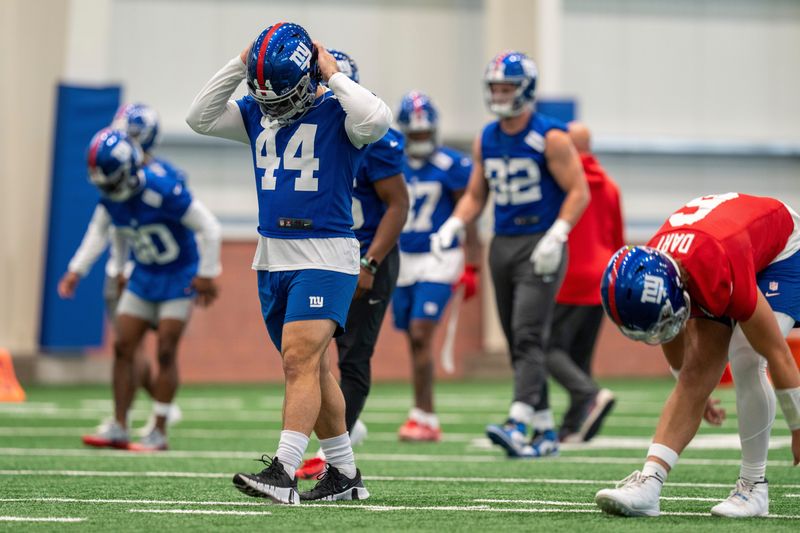 New York Giants running back Cam Skattebo (44) warms up during Mandatory Minicamp at Quest Diagnostics Giants Training Center in East Rutherford on Tuesday, June 17, 2025.