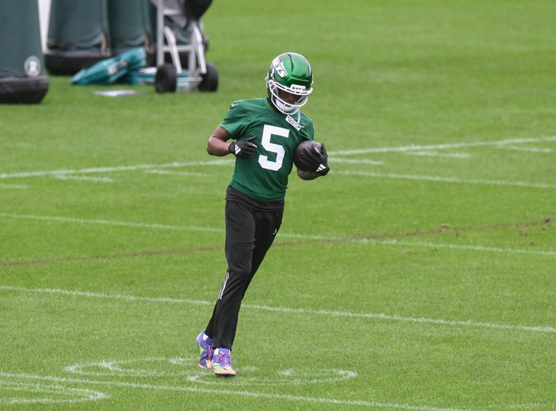 Jun 10, 2025; East Rutherford, NJ, USA; New York Jets wide receiver Garrett Wilson (5) during minicamp at Atlantic Health Jets Training Center. Mandatory Credit: John Jones-Imagn Images