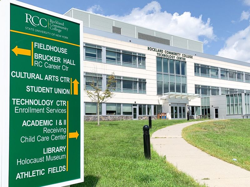 A main entrance to the Rockland Community College campus in Ramapo.