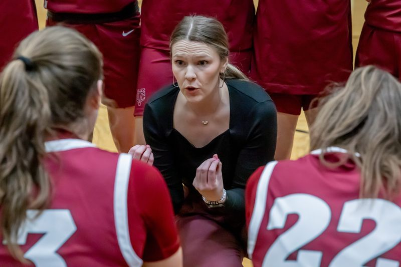Meredith Mesaris was the head coach for Vassar women's basketball from 2023-25. She has moved on to Tufs University. VASSAR ATHLETICS