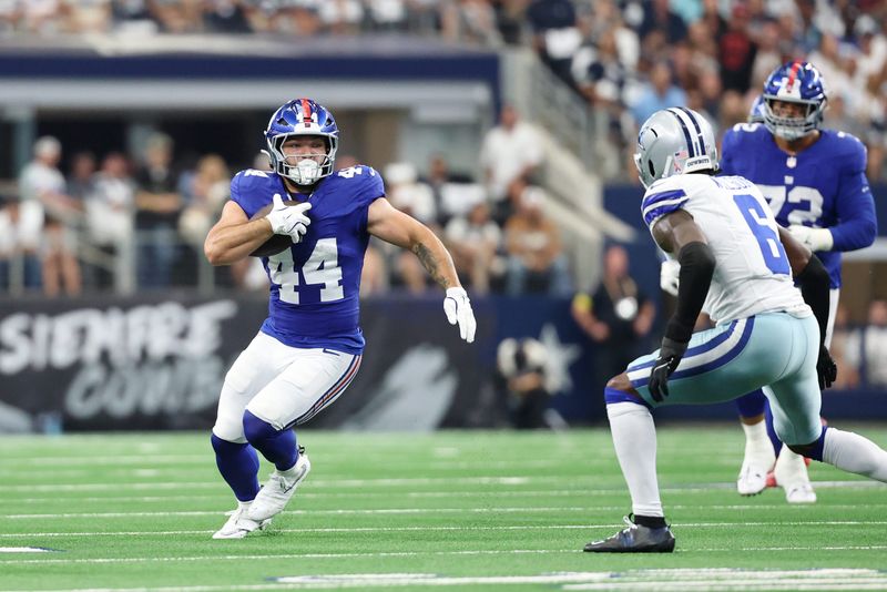 Sep 14, 2025; Arlington, Texas, USA; New York Giants running back Cam Skattebo (44) runs with the ball against the Dallas Cowboys during the first quarter at AT&T Stadium. Mandatory Credit: Kevin Jairaj-Imagn Images