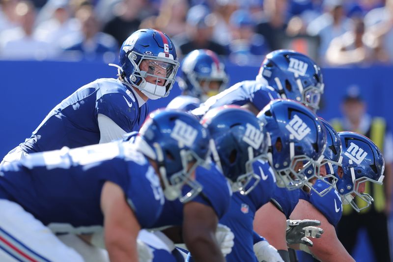 Sep 28, 2025; East Rutherford, New Jersey, USA; New York Giants quarterback Jaxson Dart (6) prepares to take a snap during the third quarter against the Los Angeles Chargers at MetLife Stadium. Mandatory Credit: Brad Penner-Imagn Images