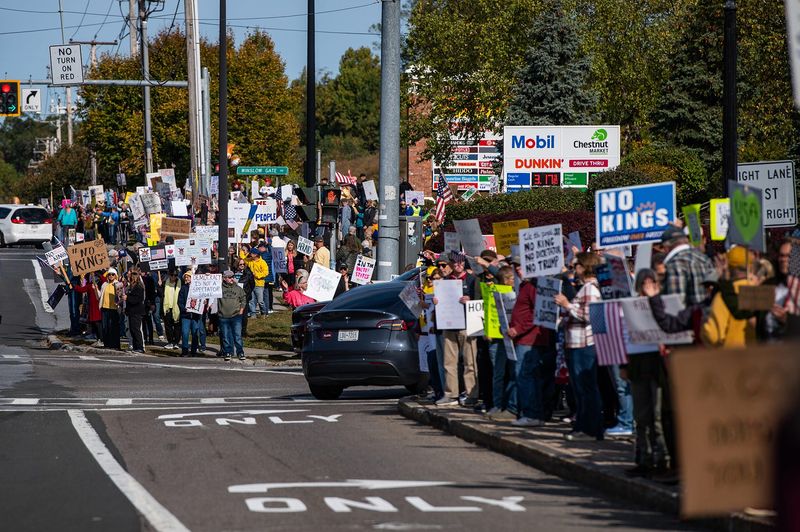 Protesters line Route 9 North during the No Kings Protest at Winslow Gate in Poughkeepsie, NY on Saturday, October 18, 2025. Organizers estimated roughly 3000 protesters were present. Kelly Marsh/For the Poughkeepsie Journal