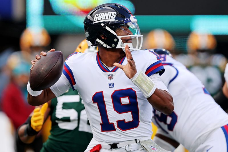 Nov 16, 2025; East Rutherford, New Jersey, USA; New York Giants quarterback Jameis Winston (19) throws a pass during the first quarter against the Green Bay Packers at MetLife Stadium. Mandatory Credit: Vincent Carchietta-Imagn Images