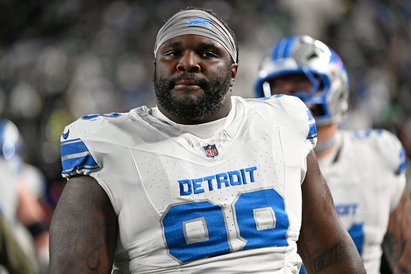 Nov 16, 2025; Philadelphia, Pennsylvania, USA; Detroit Lions defensive tackle DJ Reader (98) against the Philadelphia Eagles at Lincoln Financial Field. Mandatory Credit: Eric Hartline-Imagn Images