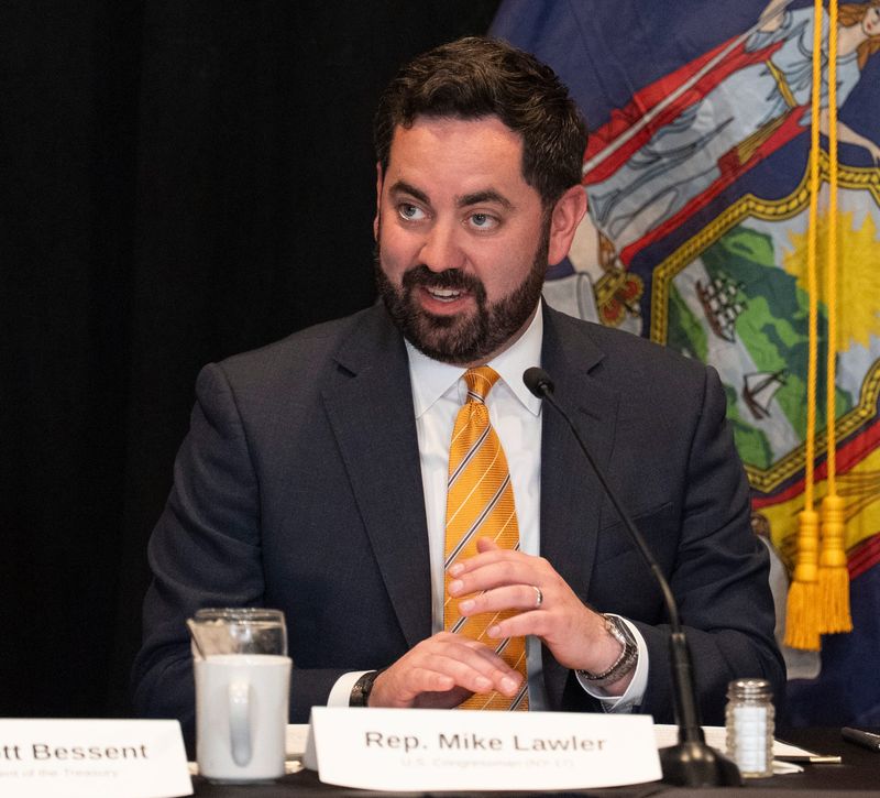 Congressman Mike Lawler (NY-17) with Secretary of the Treasury Scott Bessent and local business owners attend an economic roundtable at Hill Blvd Diner on Friday, April 10, 2026. The visit is to highlight the impact of pro-growth economic policies on New York businesses, including the benefits of the Working Families Tax Cuts Act for the 17th District.