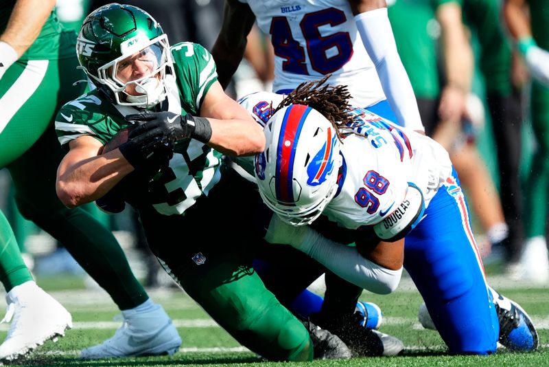 TJ Sanders' rookie season was upended by an injury and playing a new position, but he's ready to find his niche in the Bills' new defense.