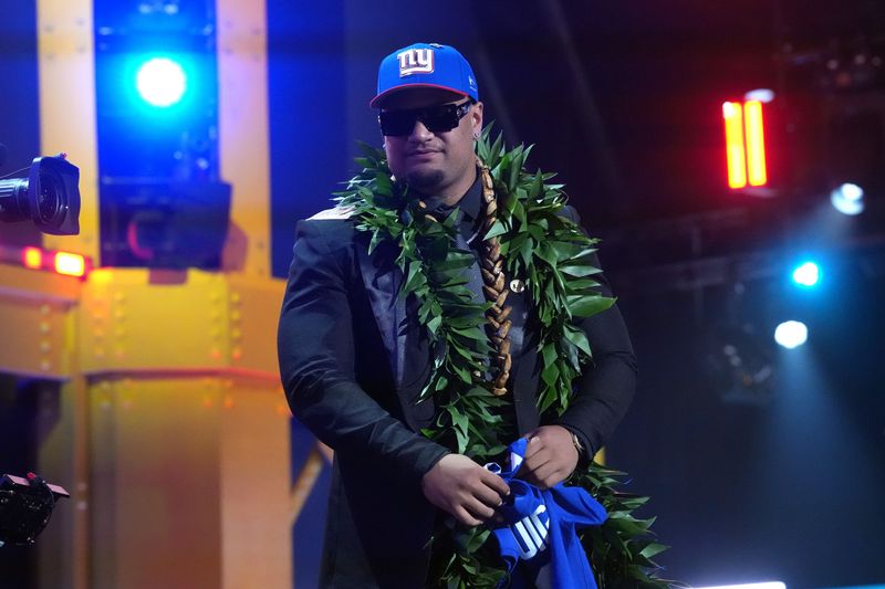 Apr 23, 2026; Pittsburgh, PA, USA; Miami Hurricanes lineman Francis Mauigoa is selected by the New York Giants as the number ten pick during the 2026 NFL Draft at Acrisure Stadium. Mandatory Credit: Kirby Lee-Imagn Images