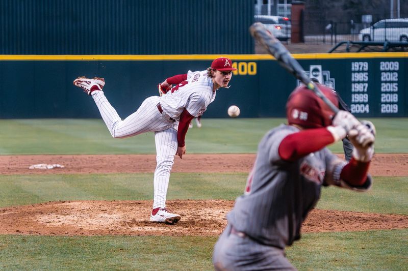 Arkansas baseball's Carson Wiggins fires a pitch during the Razorbacks' 5-2 win over Washington State on Feb. 15, 2025.
