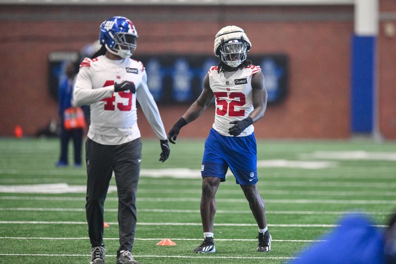 May 21, 2026; East Rutherford, NJ, USA; New York Giants linebacker Arvell Reese (52) participates in a drill during organized team activities at Quest Diagnostics Training Center. Mandatory Credit: John Jones-Imagn Images
