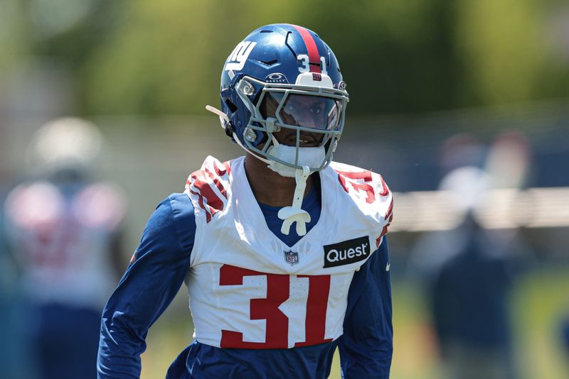 Jun 3, 2026; East Rutherford, NJ, USA; New York Giants cornerback Nic Jones (31) participates in drills during organized team activities at Quest Diagnostics Training Center. Mandatory Credit: Vincent Carchietta-Imagn Images