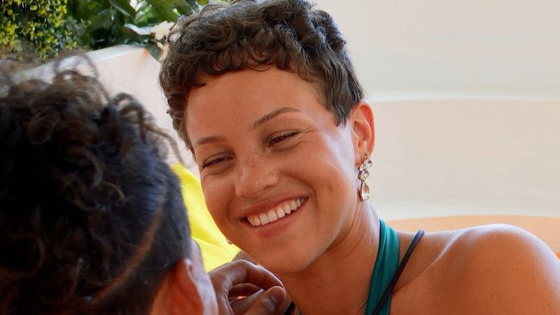 Bombshell Sol gets to know the Islanders on “Love Island USA” Season 8 ahead of a public fan vote about whether she should couple with Cape May native Sincere.