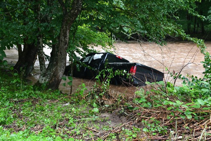 A 39-year-old man died after an early morning crash on July 29, 2026 left his pickup partially submerged in North Callicoon Creek in Sullivan County.