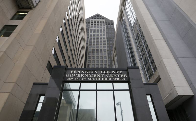 The Franklin County Government Center includes the current Municipal Court building at 375 S. High St. Downtown. Work has continued since 2012 to renovate the courthouse. Now, the plan is to build a new courthouse nearby. [Adam Cairns/Dispatch]