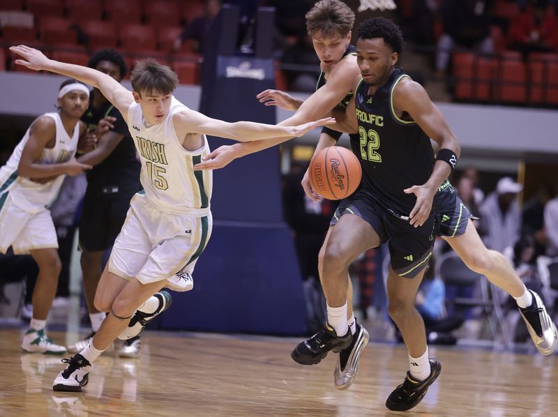 Darryn Peterson goes after a loose ball against St. Vincent-St. Mary in the Scholastic Play-by-Play Classic, Tuesday, Feb. 18, 2025, at Canton Memorial Civic Center.
