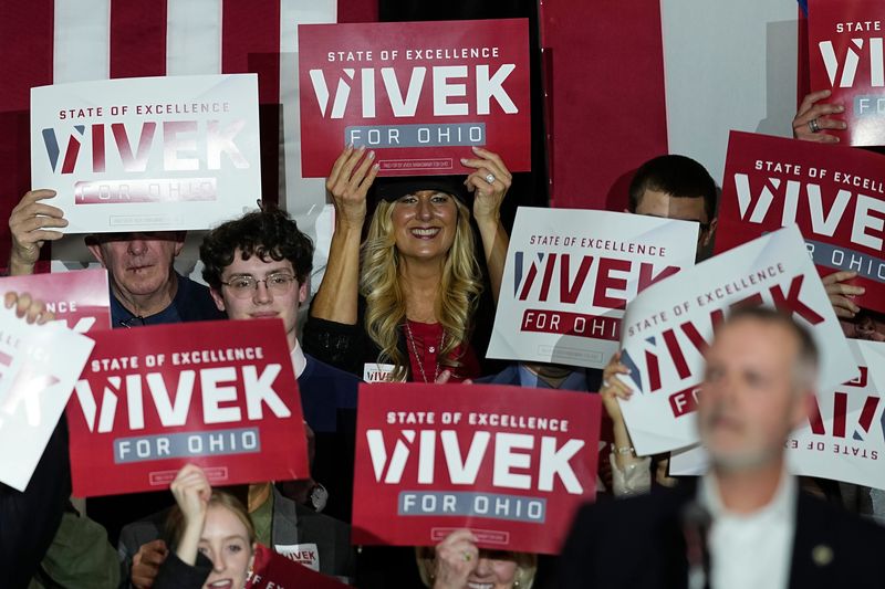 Attendees cheer as Ohio Treasurer Robert Sprague campaigns for Vivek Ramaswamy's Ohio gubernatorial run during a rally at Axium Packaging in New Albany, Ohio, on Feb. 24, 2025.
