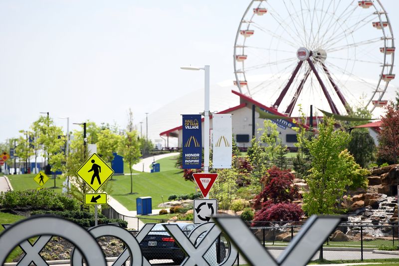 Stuart Lichter, the Hall of Fame Resort & Entertainment Co.'s majority shareholder has offered to buy all outstanding shares for 90 cents per share through an investment company. A Los Angeles-based financial firm hired to review options has called offer "fair, from a financial point of view."