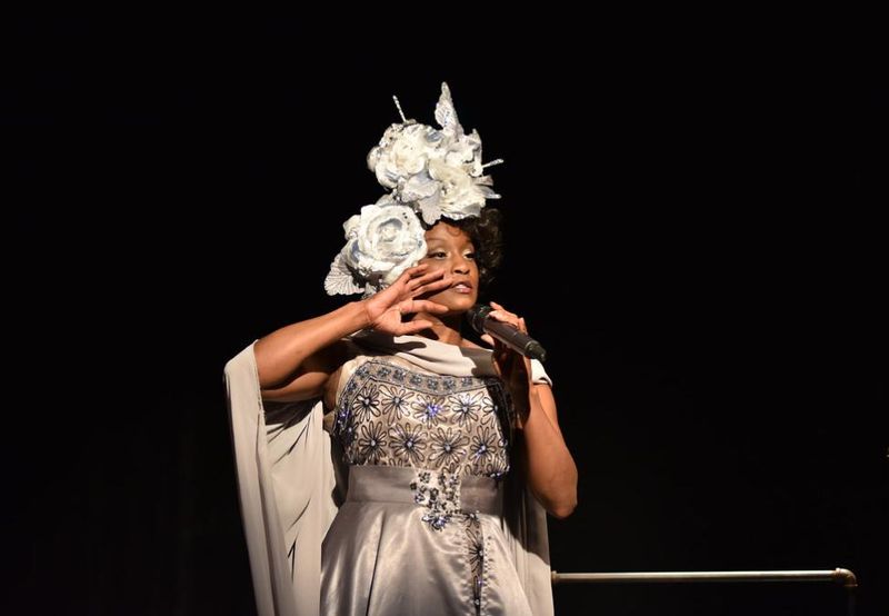 See a performance at Know Theatre during Cincy Fringe Fest.