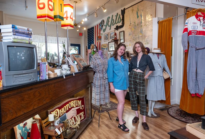 Sisters Marek and Temple Miller at the Atomic Shop in Clintonville