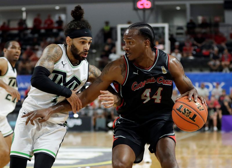 Carmen's Crew William Buford (44) had to leave Tuesday's game in the third quarter because of an ankle injury.Ceb Carmens Crew 0729 Kwr 08