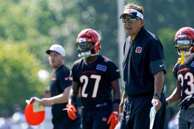 New Bengals defensive coordinator Al Golden's unit appeared to have a good first day against Joe Burrow's offense on July 23.