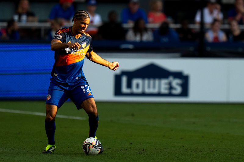 Miles Robinson signed with FC Cincinnati in 2024.