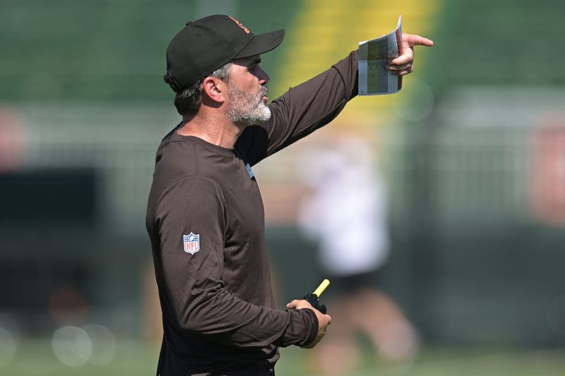 Jul 23, 2025; Berea, OH, USA; Cleveland Browns head coach Kevin Stefanski during training camp at CrossCountry Mortgage Campus. Mandatory Credit: Ken Blaze-Imagn Images