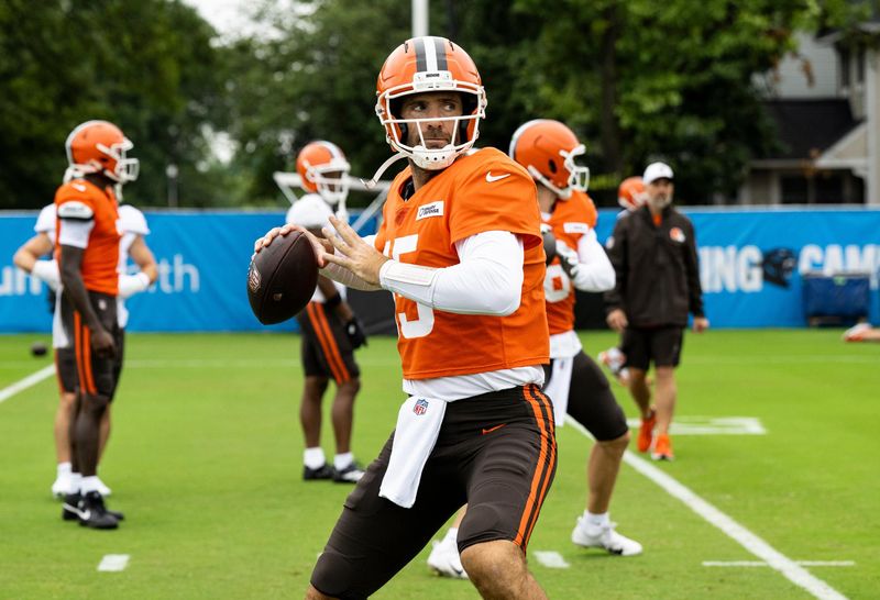 Browns quarterback Joe Flacco practices on Aug. 6, 2025 in Charlotte against the Carolina Panthers.