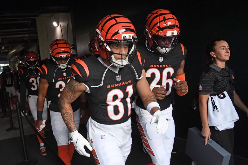 Aug 7, 2025; Philadelphia, Pennsylvania, USA; Cincinnati Bengals wide receiver Jermaine Burton (81) and safety Tycen Anderson (26) in the tunnel against the Philadelphia Eagles at Lincoln Financial Field. Mandatory Credit: Eric Hartline-Imagn Images