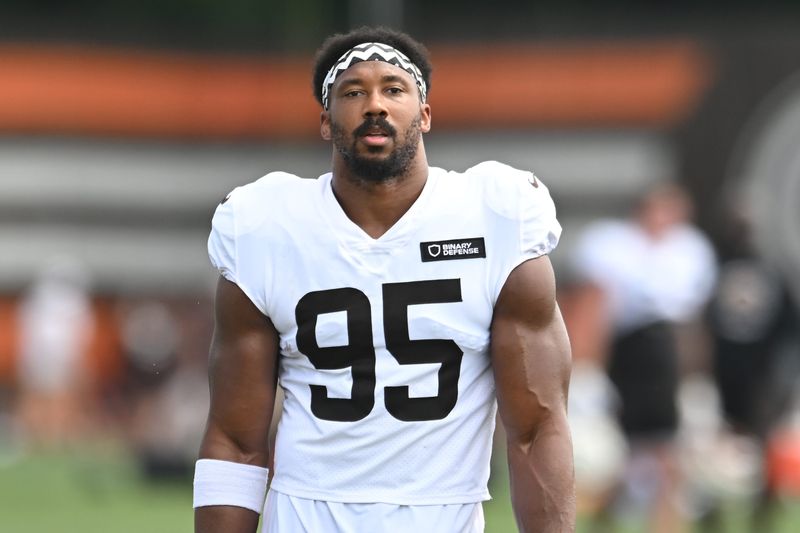 Cleveland Browns defensive end Myles Garrett (95) during training camp at CrossCountry Mortgage Campus.