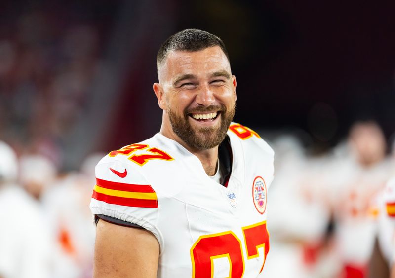 Kansas City Chiefs tight end Travis Kelce (87) against the Arizona Cardinals during a preseason NFL game at State Farm Stadium in Glendale, Arizona on Aug. 9, 2025.