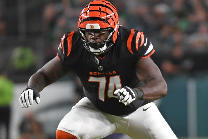 Aug 7, 2025; Philadelphia, Pennsylvania, USA; Cincinnati Bengals offensive tackle Jalen Rivers (74) blocks against the Philadelphia Eagles at Lincoln Financial Field. Mandatory Credit: Eric Hartline-Imagn Images