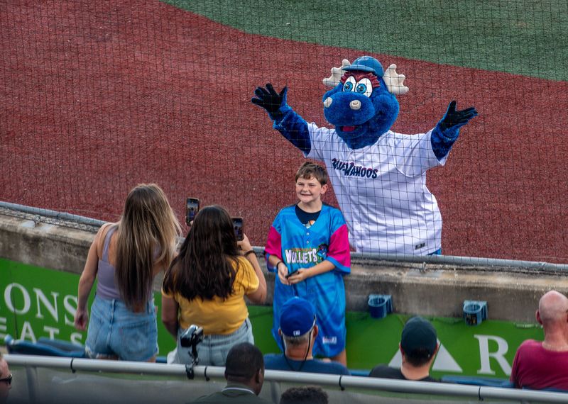 The Pensacola Blue Wahoos hosted the Chattanooga Lookouts on June 2.