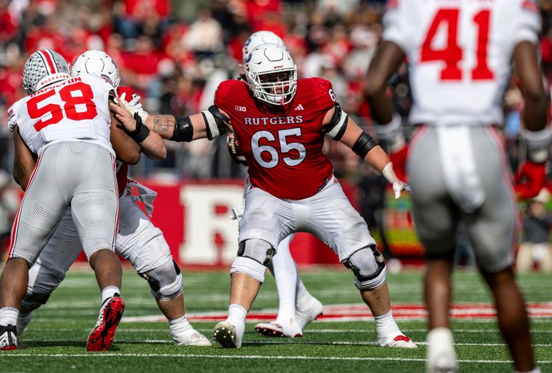 Rutgers' Bryan Felter in action against Ohio State in 2023.