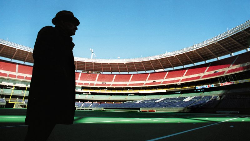 When Paul Brown traded the Bengals' first-round pick in 1989, the team had struggled to sign its first-round selections of previous years.