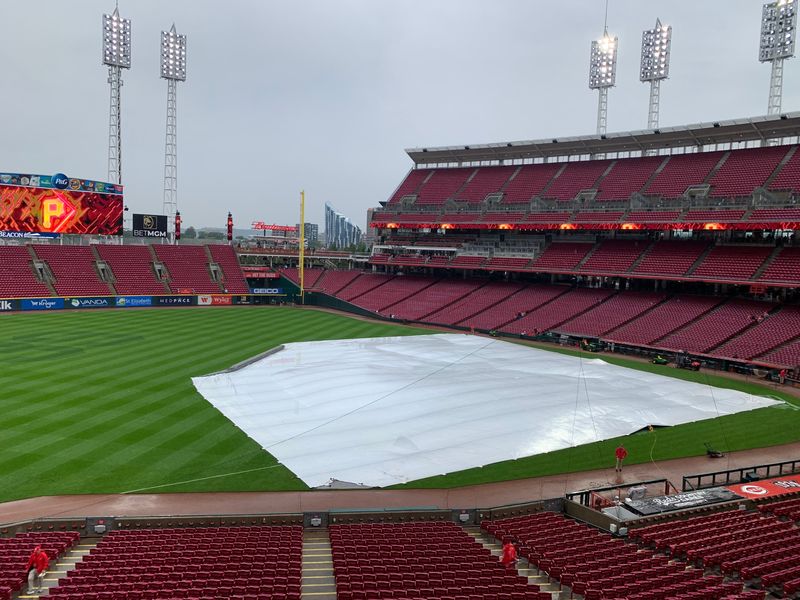Rain delays the start of the Cincinnati Reds-Pittsburgh Pirates game at Great American Ball Park on Sept.25.
