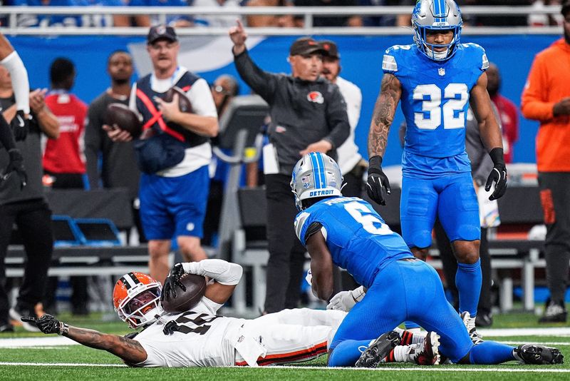 Cleveland Browns wide receiver Isaiah Bond (16) celebrates a first down against Detroit Lions cornerback Terrion Arnold (6) during the first half at Ford Field in Detroit on Sunday, Sept. 28, 2025.