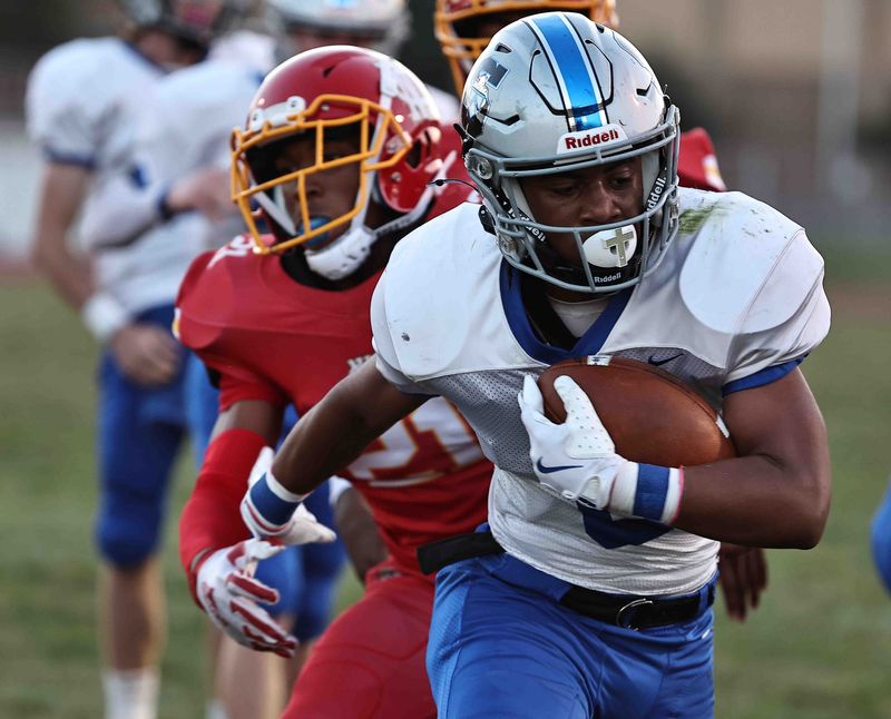 David Poignard Jr. led Summit Country Day in rushing in 2025.
