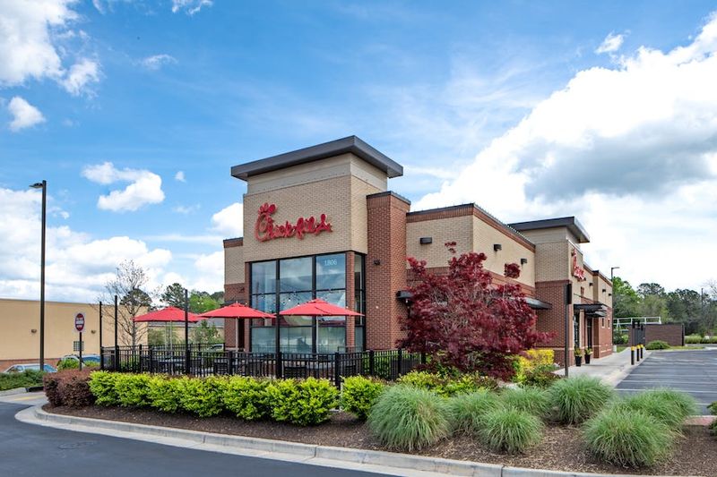 The exterior of a Chick-fil-A restaurant. Heath Mayor Mark Johns said Oct. 7, 2025 that the company is planning to open a location on Hebron Road.