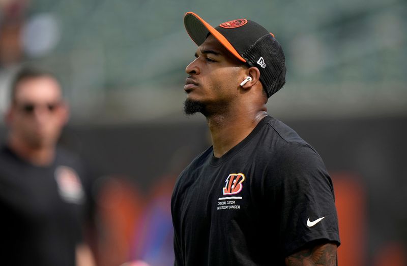 Cincinnati Bengals wide receiver Ja'Marr Chase (1) warms-up before facing the Detroit Lions at Paycor Stadium on October 5, 2025.
