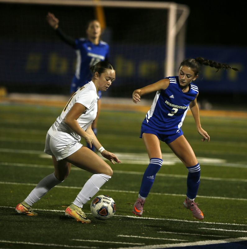 Alyssa Dewey, right, is a sparkplug for the Mariemont offense, posting 14 goals and 20 assists last season.